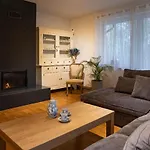 Dom Na Polanie, Myweek Villa