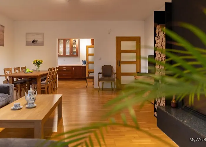 Villa Dom Na Polanie, Myweek *