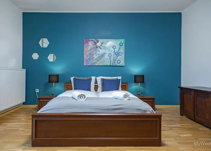 Villa Dom Na Polanie, Myweek