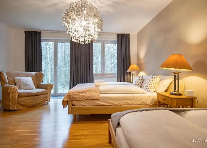 Villa Dom Na Polanie, Myweek